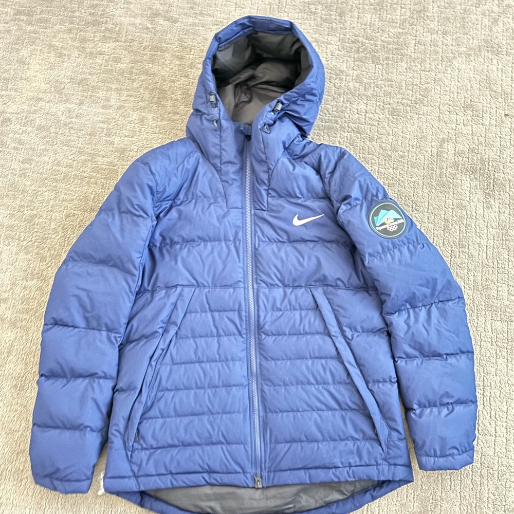 Nike Men’s Mid Weight Olympics Jacket Size L